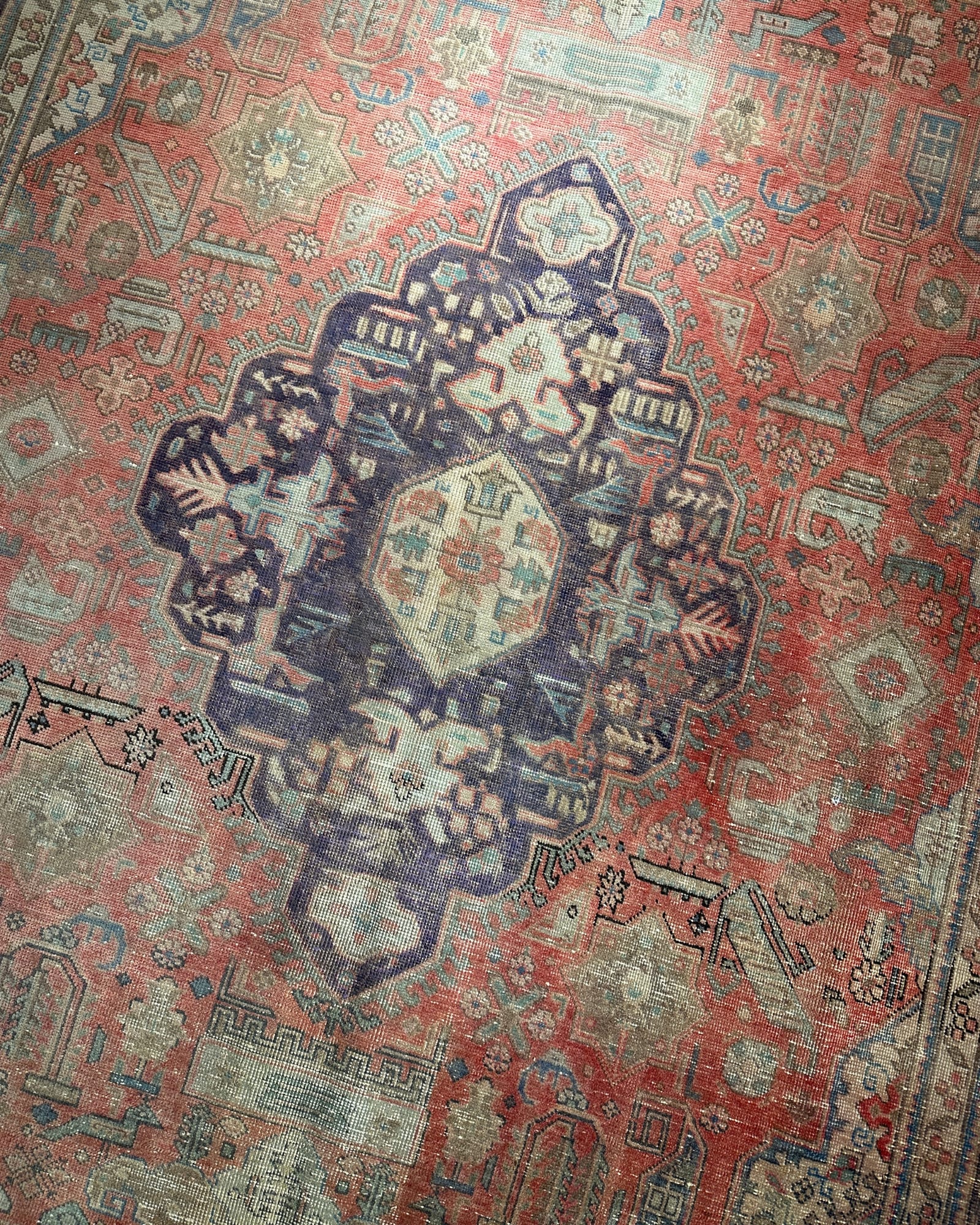 Vintage Kashan Coral Medallion, Kashan persian rug, in rust / terracotta, Wool, 213x305 cm, Nasim Carpets Malaysia — view 2