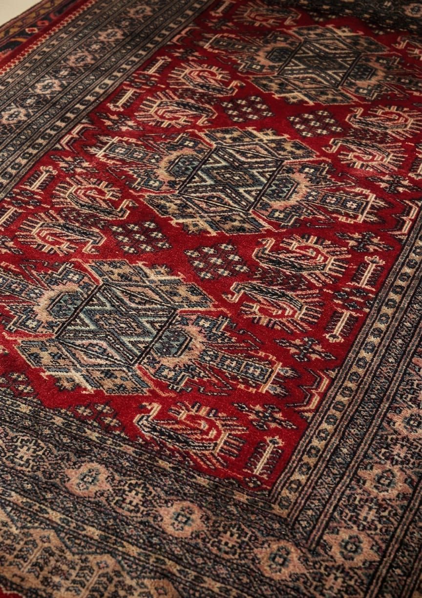 Fars Murgh Bird Medallion Red, Fars Province, Iran tribal rug, in crimson red, Wool, 121x182 cm, Nasim Carpets Malaysia — view 3