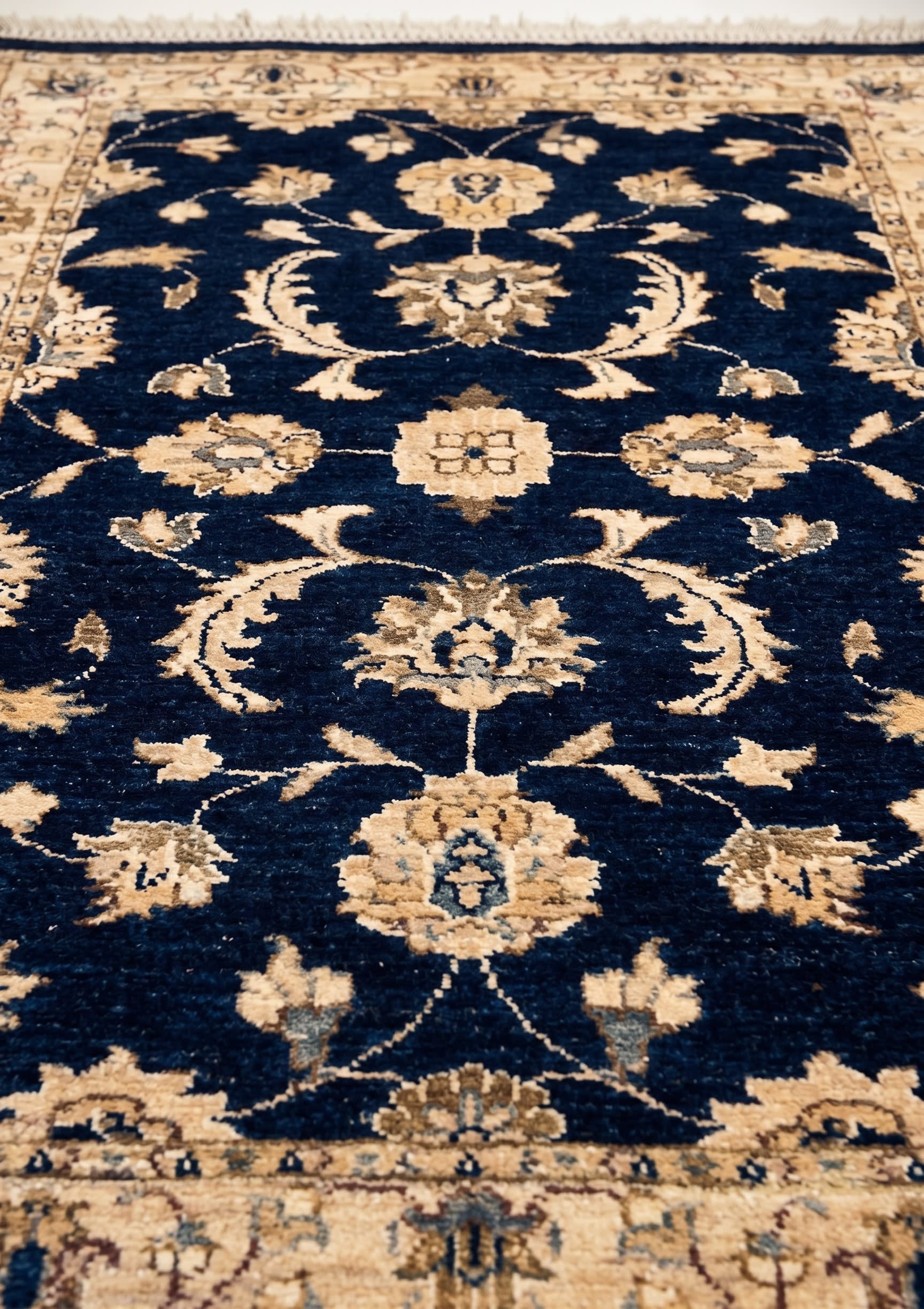 Peshawar Palmette Navy, Peshawar, Pakistan persian rug, in navy blue, Wool, 91x152 cm, Nasim Carpets Malaysia — view 3