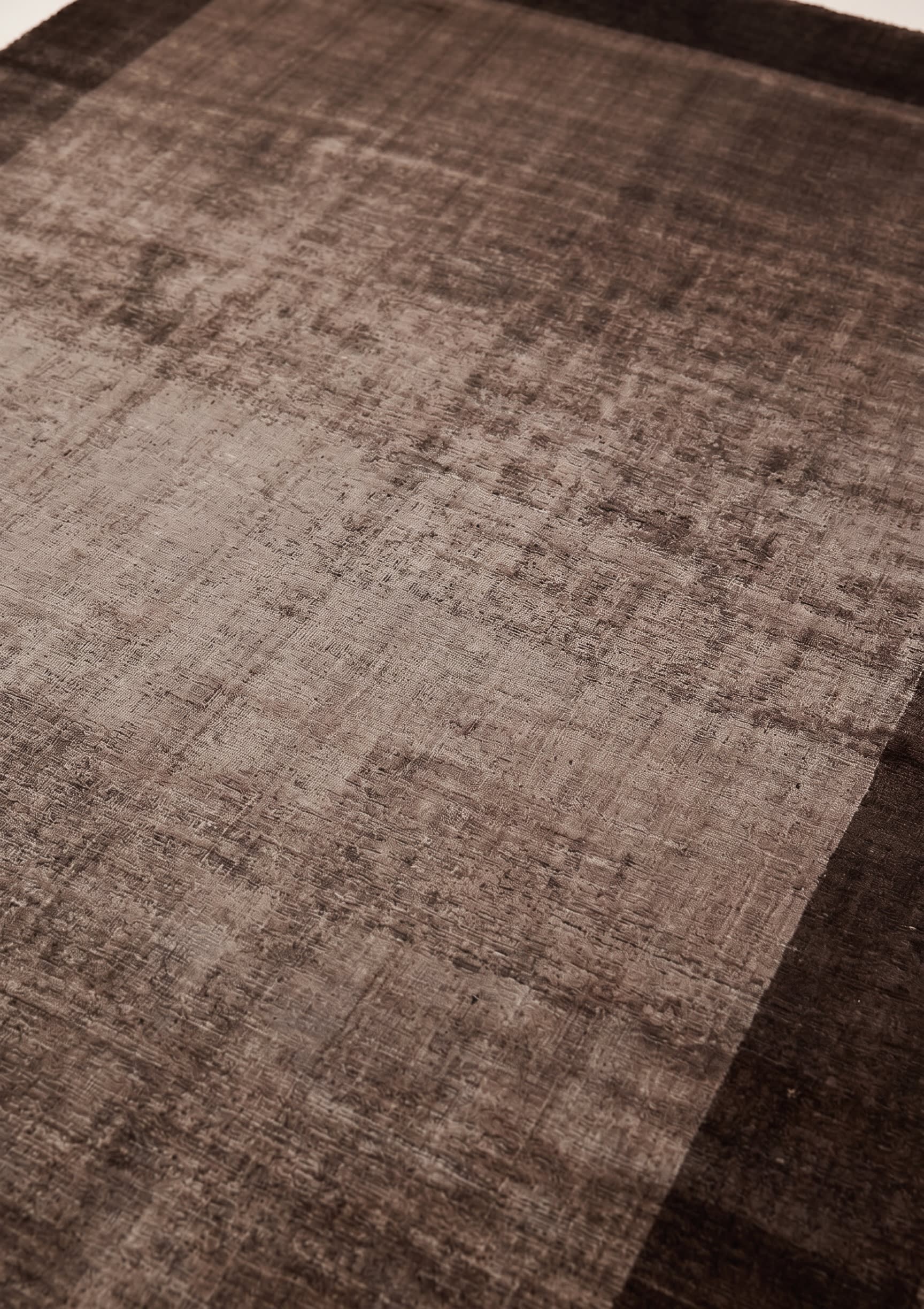 Indian Silk Border Brown, Varanasi, India modern rug, in espresso brown, Pure Silk, 152x250 cm, Nasim Carpets Malaysia — view 3