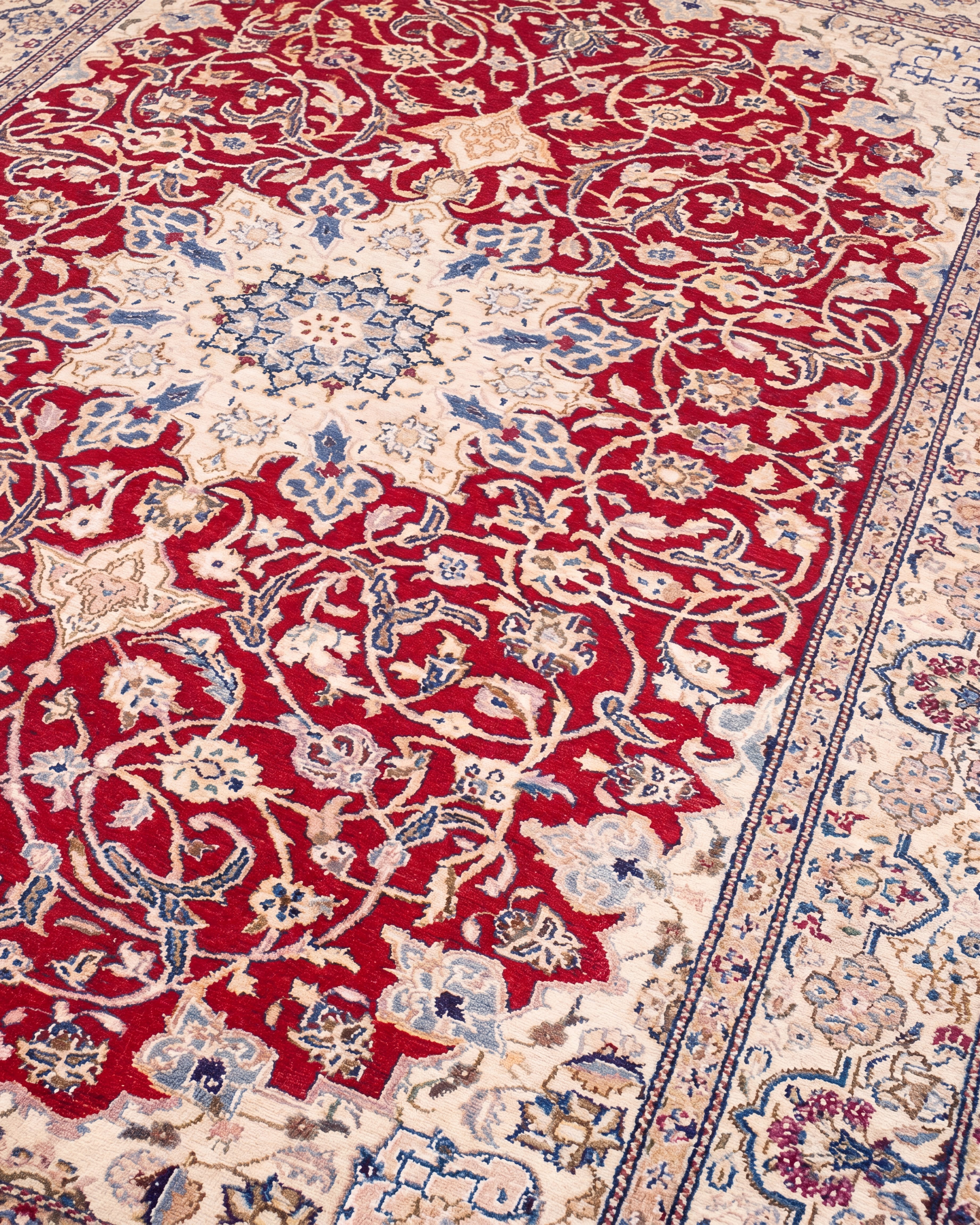 Nain Medallion Floral Red, Nain persian rug, in madder red, Wool, 168x268 cm, Nasim Carpets Malaysia — view 3