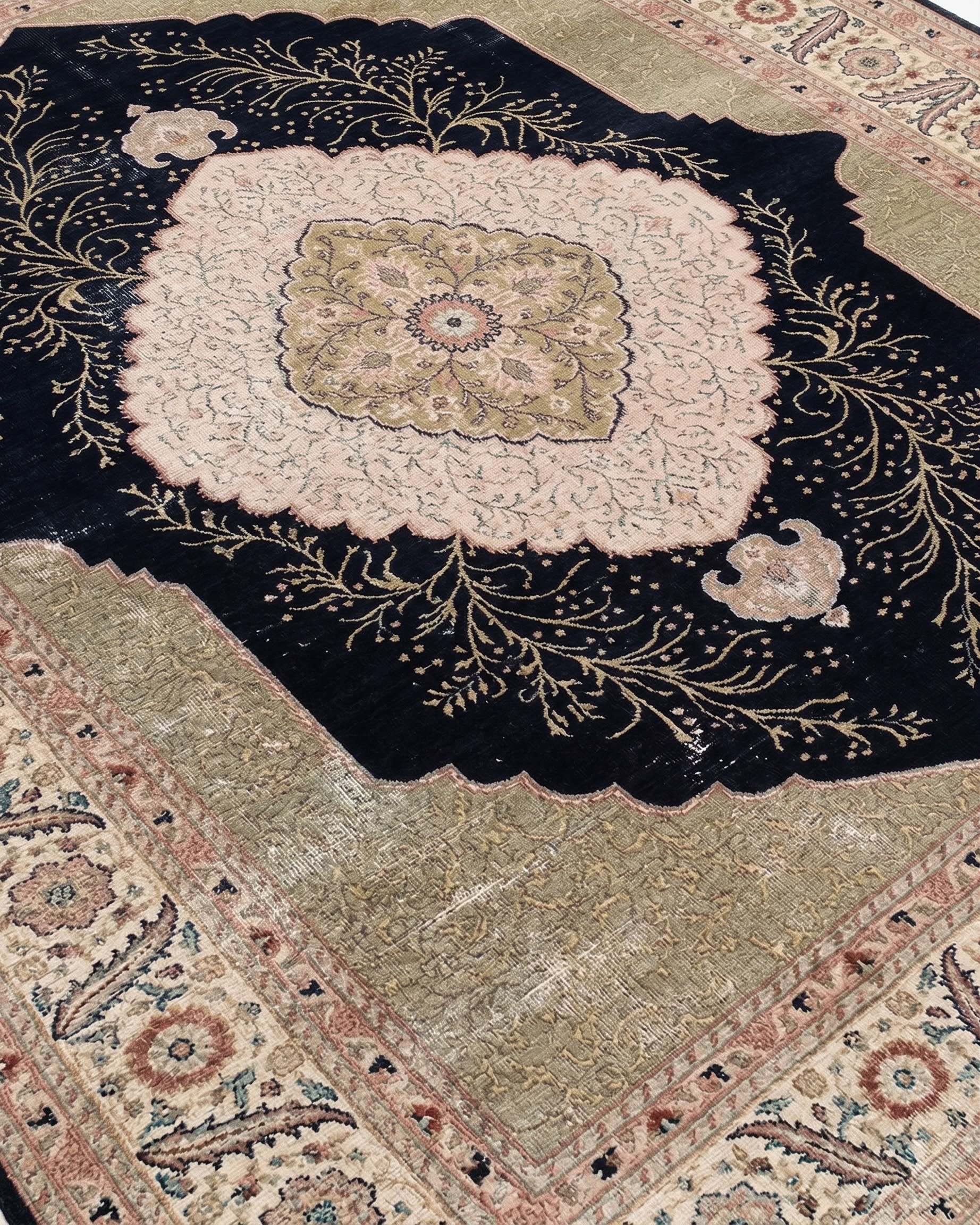 Isfahan Tree of Life Medallion Black Olive, Iran persian rug, in midnight black, Wool, 274x390 cm, Nasim Carpets Malaysia — view 3