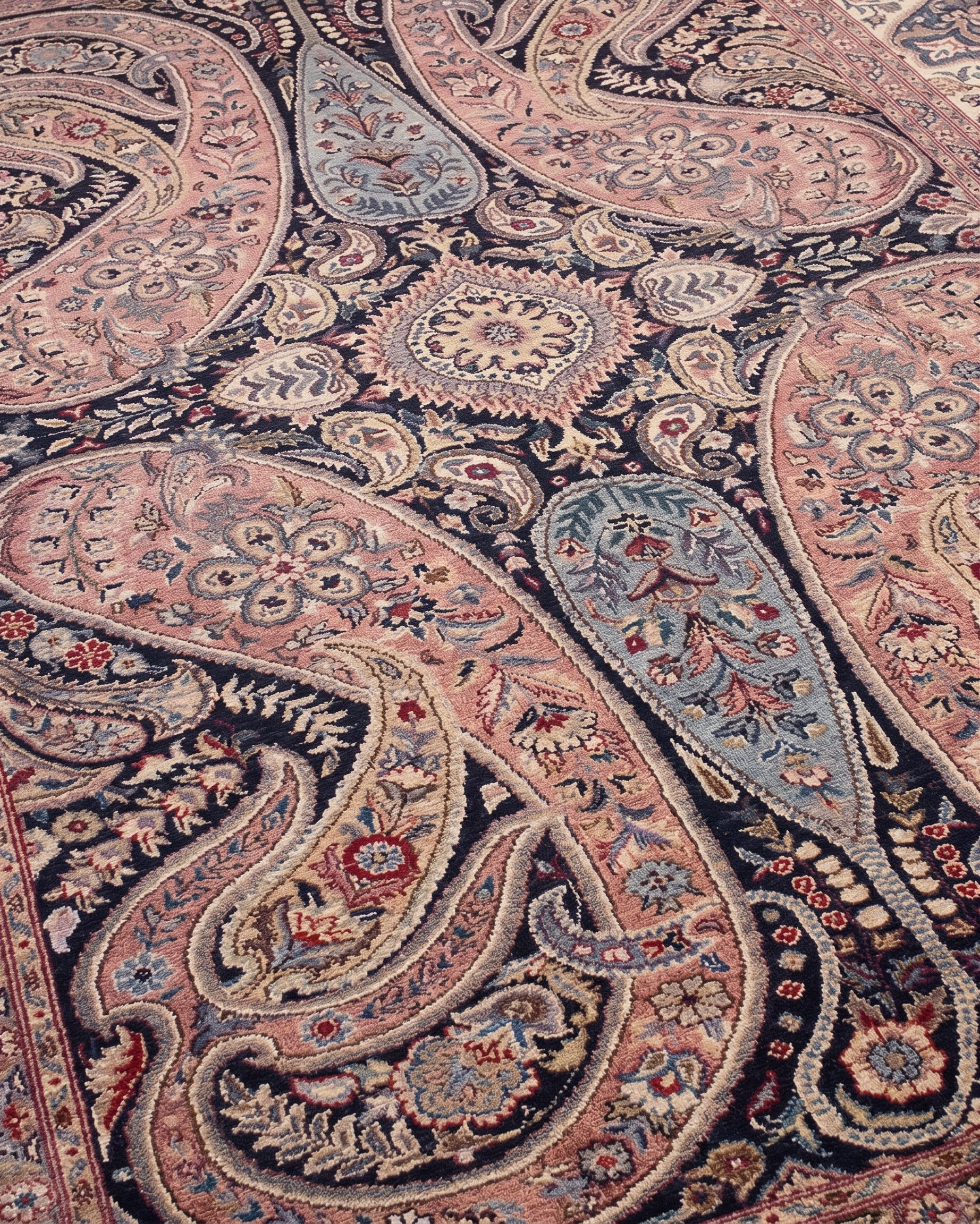 Kerman Boteh Paisley Rose Ivory, Pakistan persian rug, in dusty rose, Wool, 183x274 cm, Nasim Carpets Malaysia — view 3