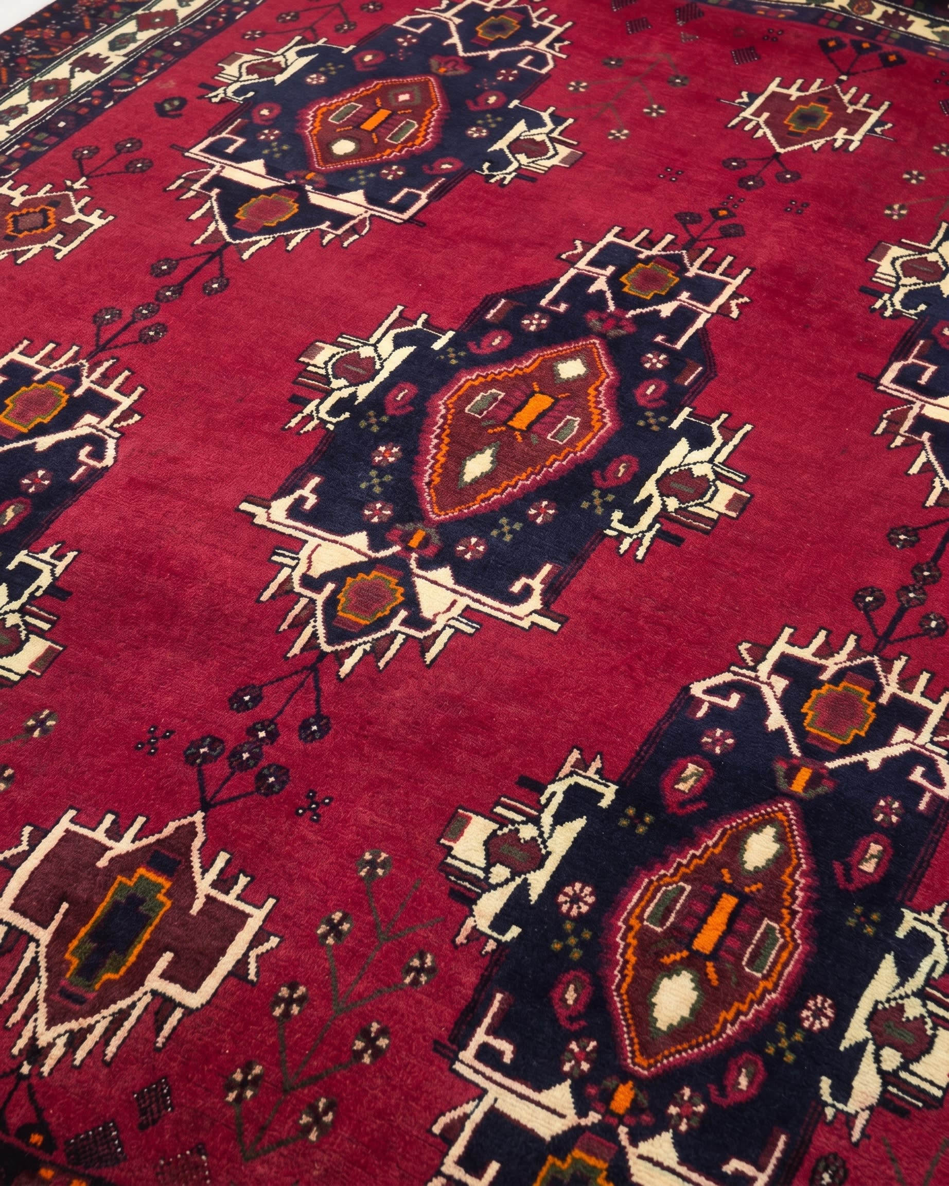 Qashqai Tribal Medallion Crimson, Qashqai, Fars Province, Iran tribal rug, in crimson red, Wool, 171x235, Nasim Carpets Malaysia — view 3