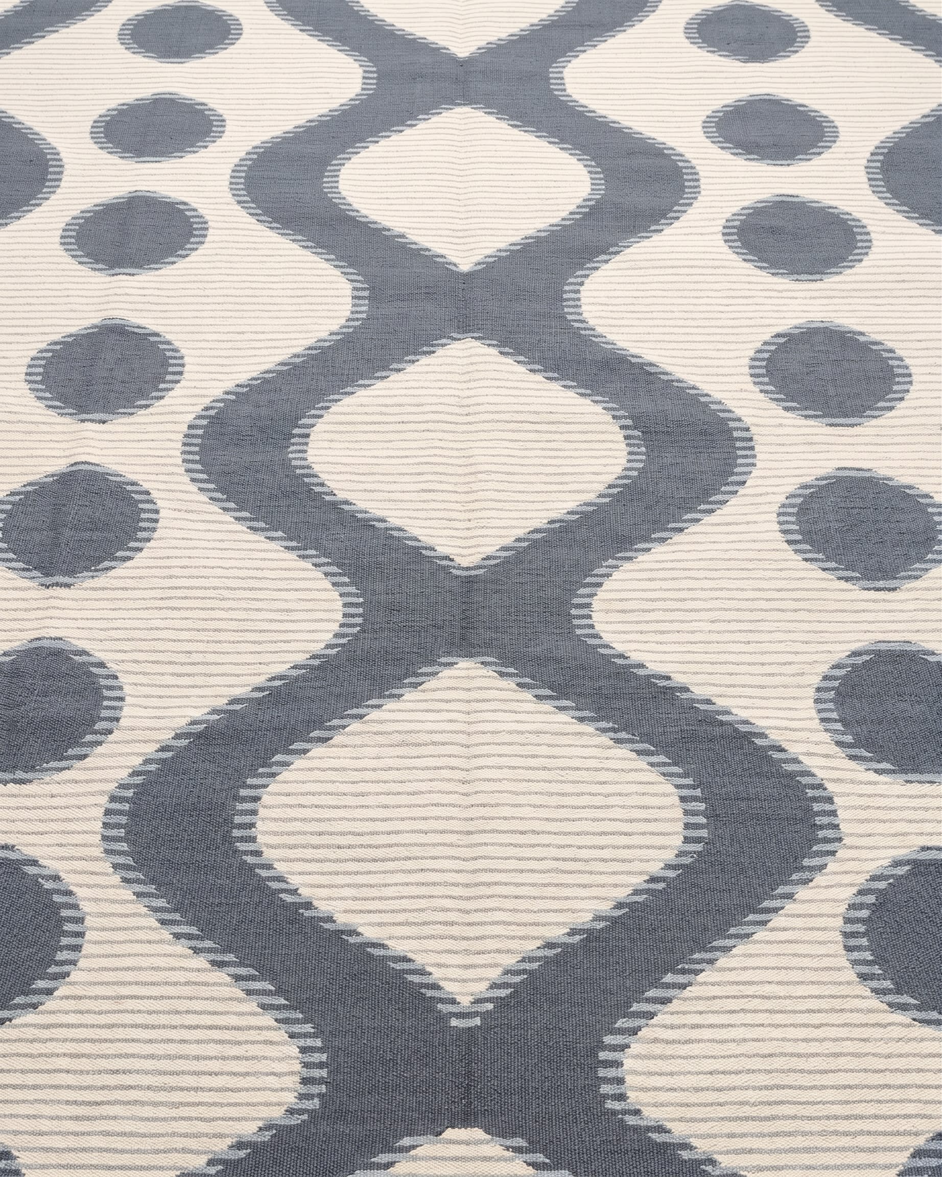 Contemporary Ikat Ogee Slate, India (contemporary Indo-modern, ikat-influenced) modern rug, in warm ivory, Wool, 217x277, Nasim Carpets Malaysia — view 3