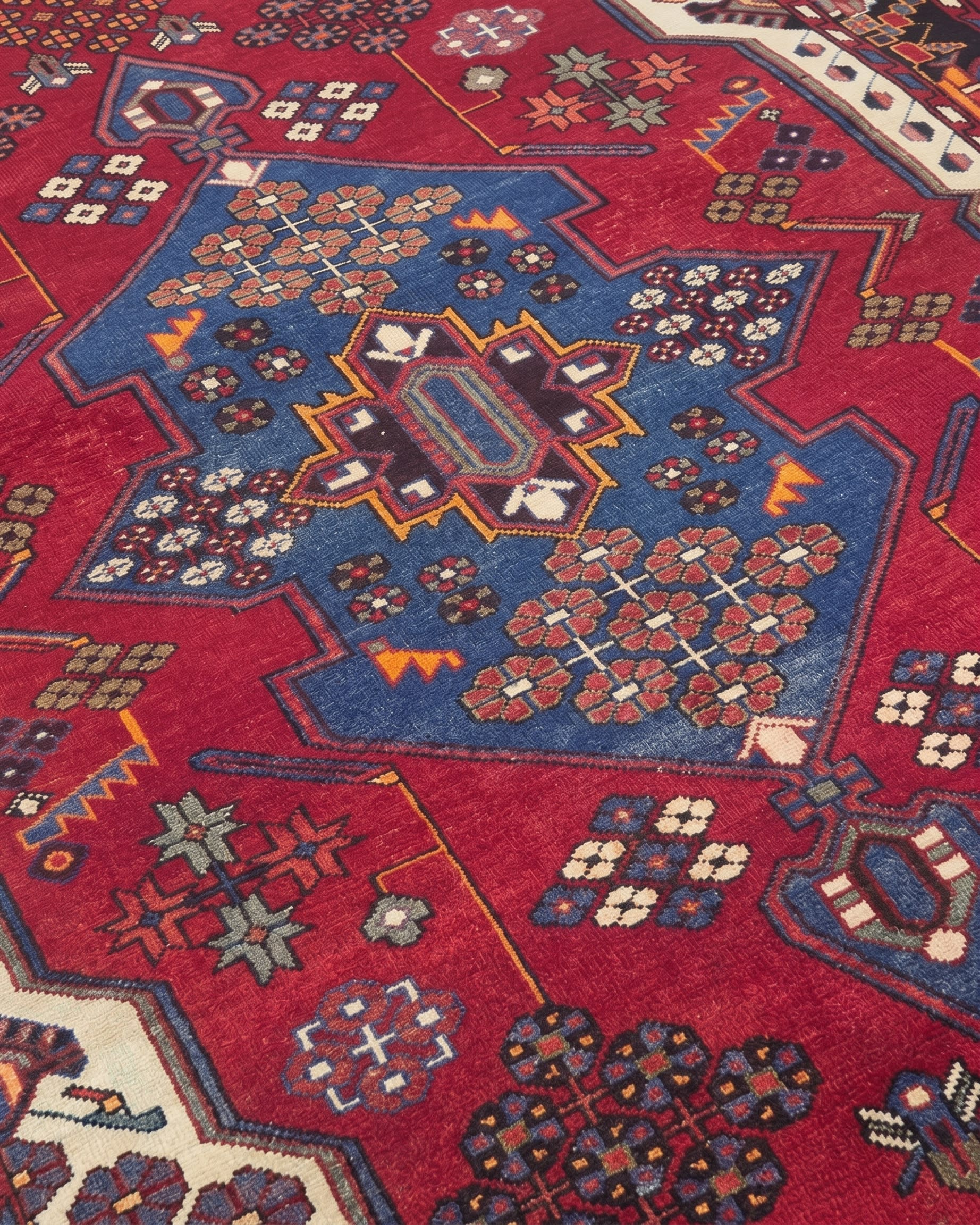 Nahavand Medallion Crimson, Nahavand, Hamadan Province, Iran tribal rug, in crimson red, Wool, 137x210, Nasim Carpets Malaysia — view 3