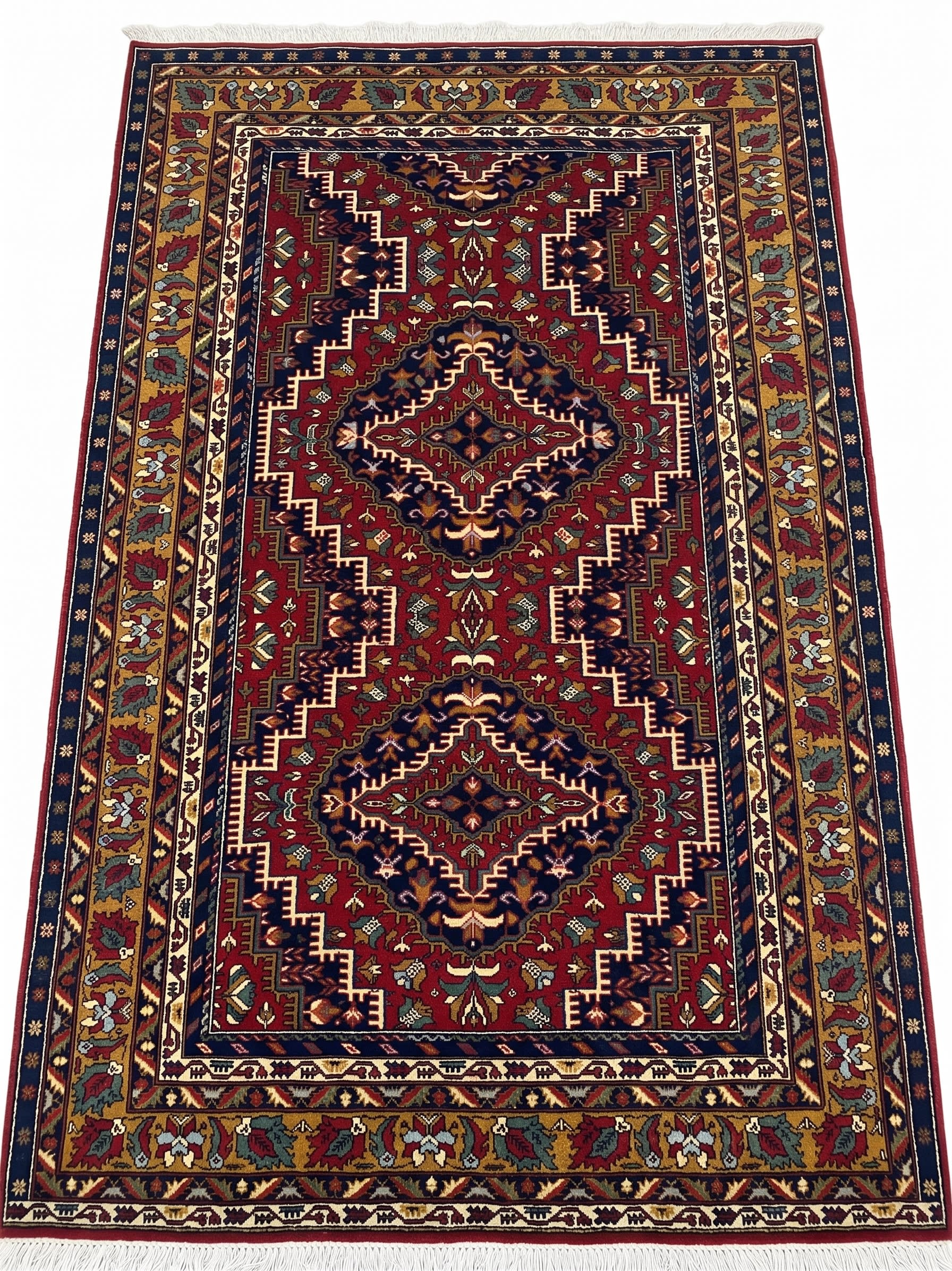 Qashqai Medallion Chain Red, Qashqai, Fars Province, Iran tribal rug, in madder red, Wool, 122x183, Nasim Carpets Malaysia — view 1