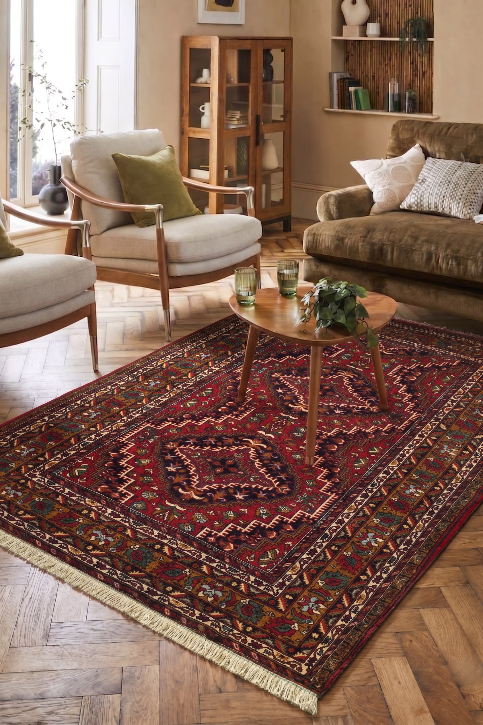 Qashqai Medallion Chain Red, Qashqai, Fars Province, Iran tribal rug, in madder red, Wool, 122x183, Nasim Carpets Malaysia — view 2