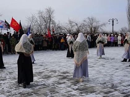 В Усть-Донецком прошел митинг «Подвиг памяти»