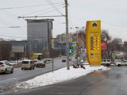 В Ростовской области после Нового года подскочили цены на бензин