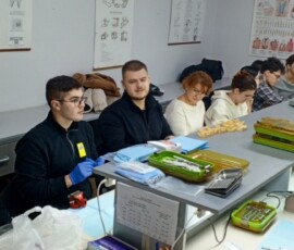 Практичний майстер клас з основ стоматологічної імплантації в Ужгороді (12)