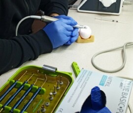 Практичний майстер клас з основ стоматологічної імплантації в Ужгороді (37)