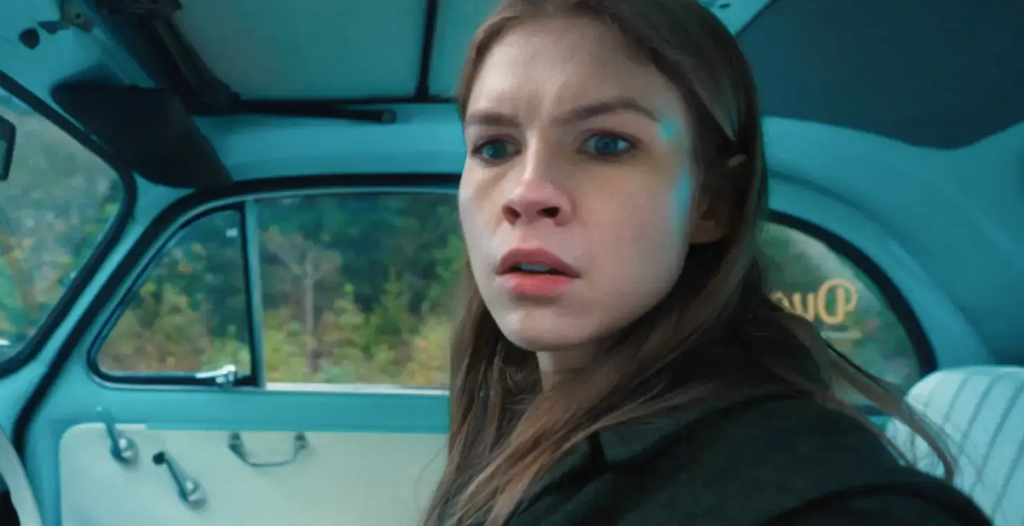Imagen de la película Los hilos del crimen, dirigida por  Freddy Macdonald en 2024. Puedes verla en 