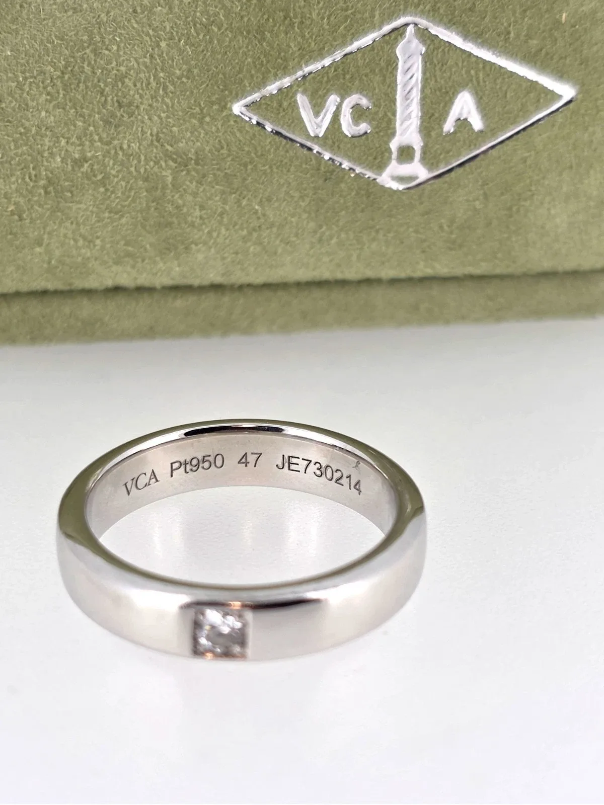VAN CLEEF & ARPELS Toujours Etoiles 4mm Platinum Diamond Wedding Ring SIZE 4