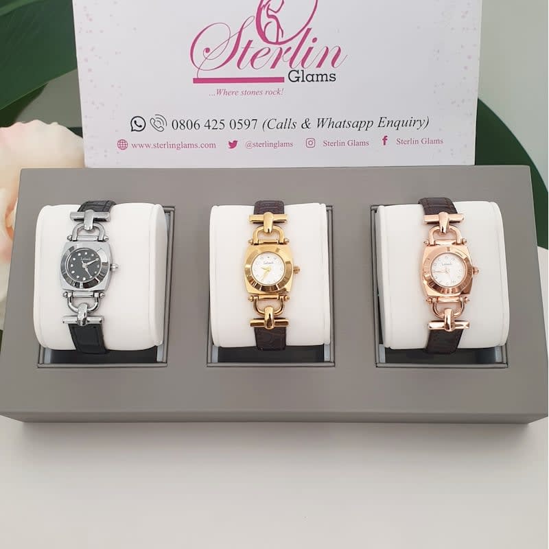 Strap Wristwatch