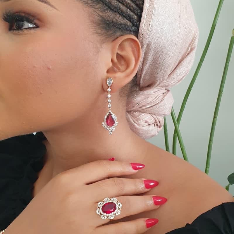 Regal Glow Earrings