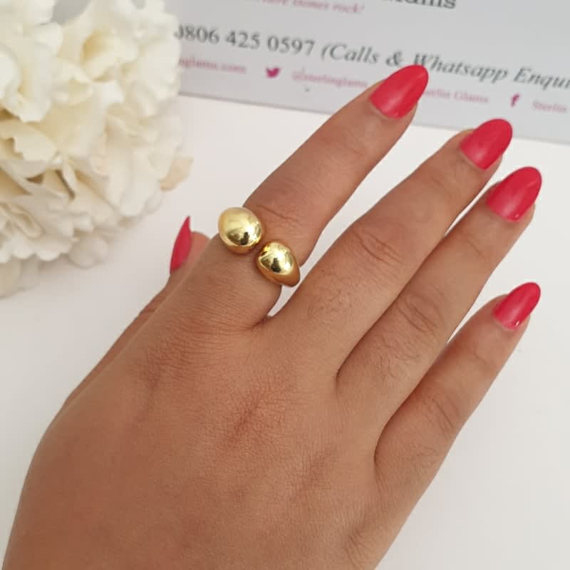 Gold U-Shape Ring