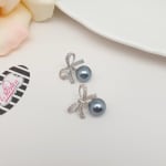 Ribbon n Pearl Earrings view 2