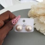 Éclat Pearl Big Studs view 6
