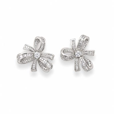 Bow Stone Earrings