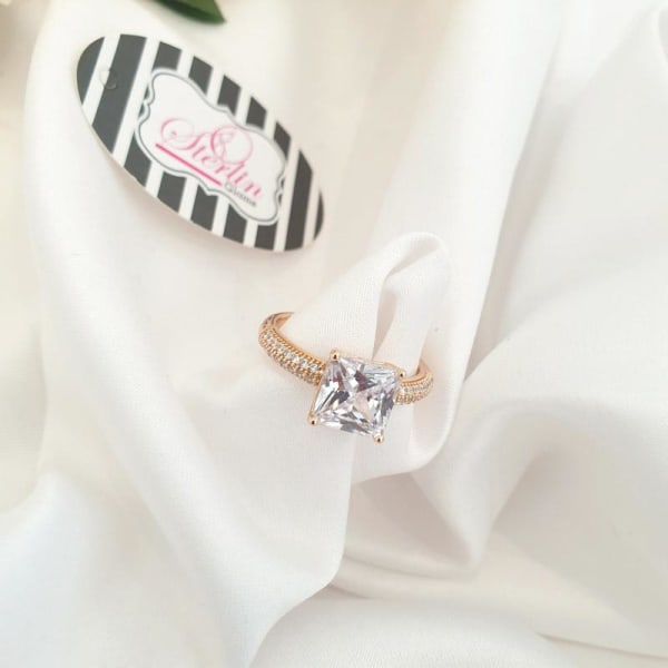 Clear Stone Ring