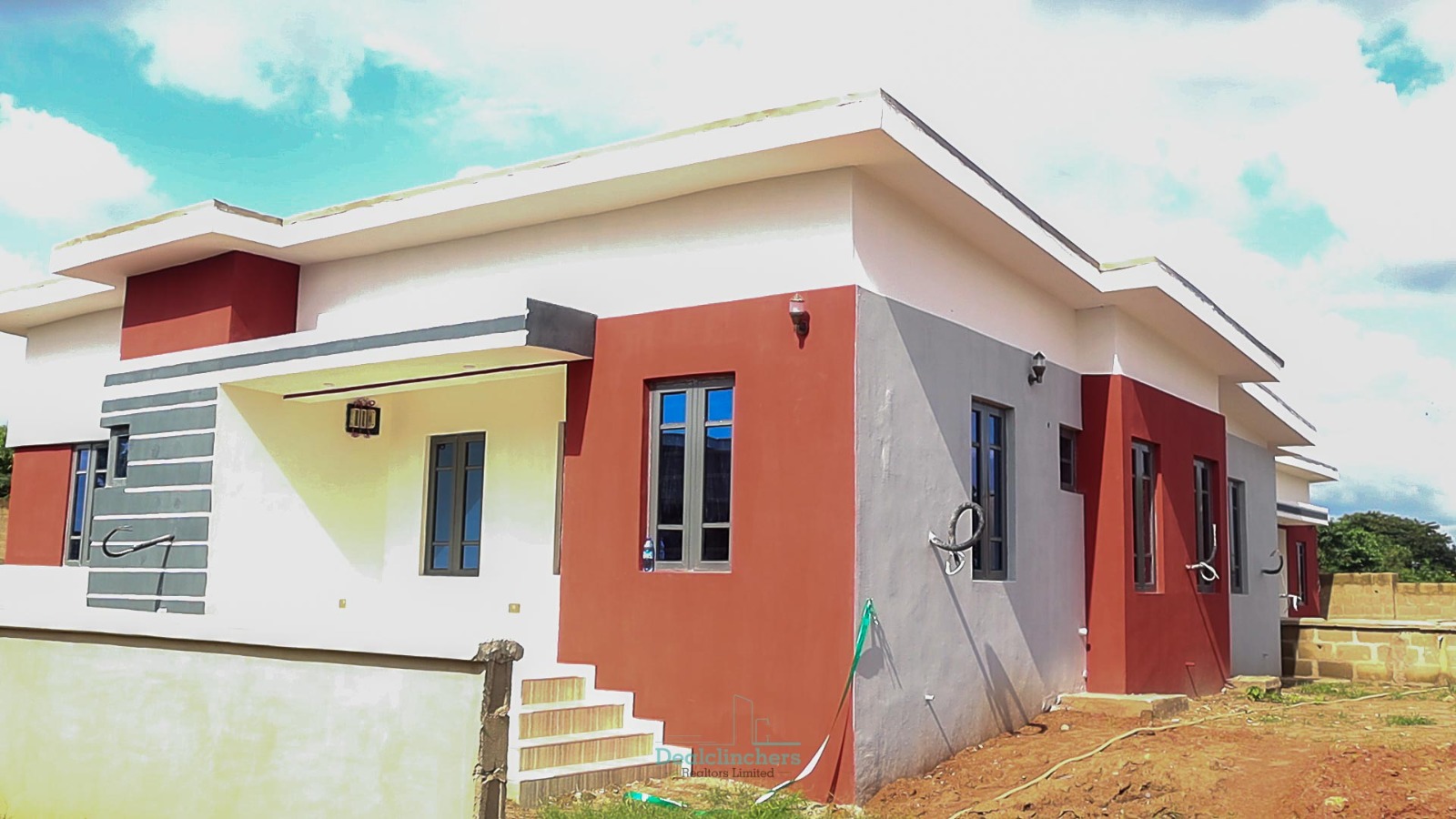 Favour Estate — photo 3