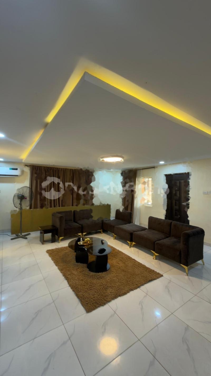 3 bedroom Flat Apartment in Bodija Ibadan Oyo | Flat Apartment for shortlet in Ibadan | Flat Apartment in Ibadan | 3 bedroom