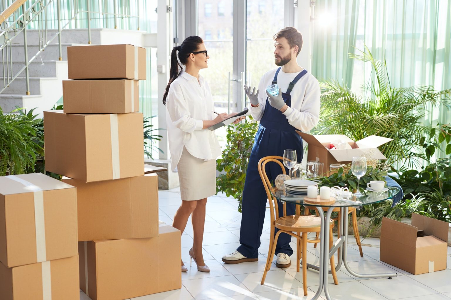 Why Furniture Movers In Sharjah Are Essential For Safe Moves
