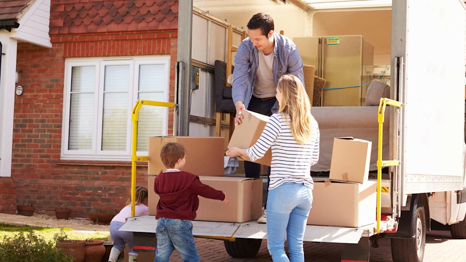 Where To Find Affordable Furniture Movers In Dubai Today
