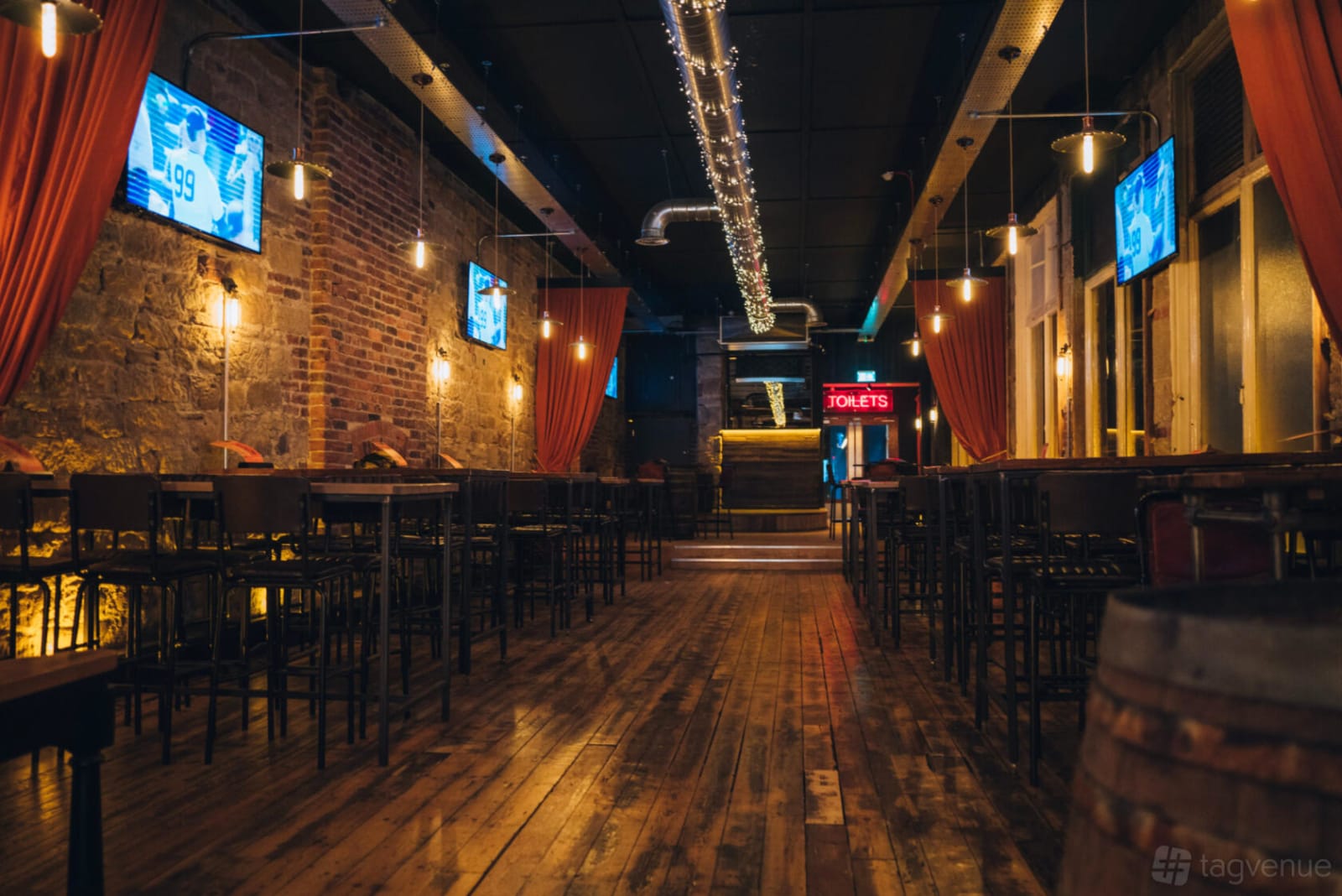 Louie's Liquor Store