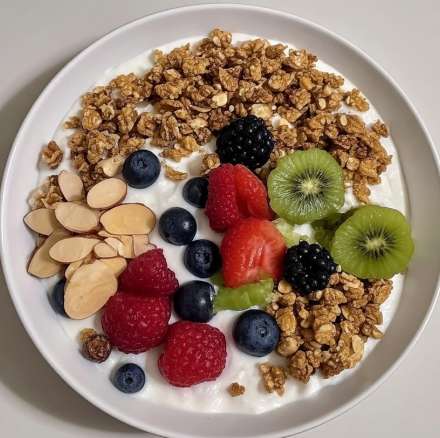 Cristiano Ronaldo Inspired Greek Yogurt Recovery Bowl
