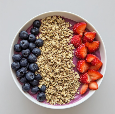 Bella Hadid Inspired Protein-Packed Smoothie Bowl