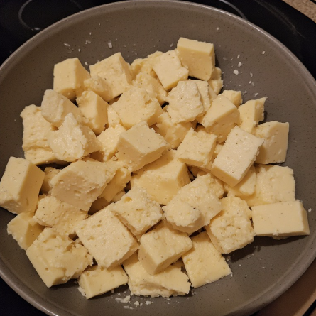 Homemade Cheese for Fondue (Swiss-Style Blend)
