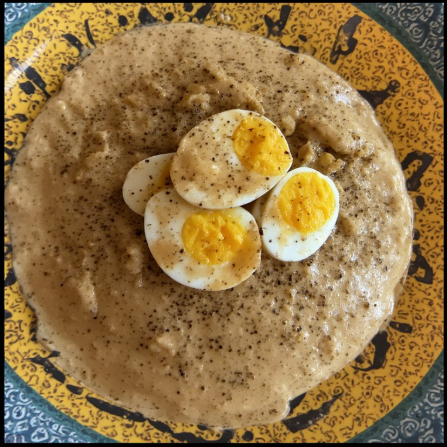 Gym Breakfast – Boiled Eggs & Boiled Maize with Peanut Sauce