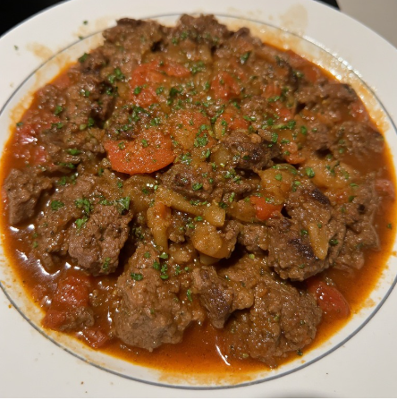 Stifado Kokkinia