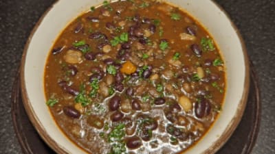 Frijoles Negros con Cebolla