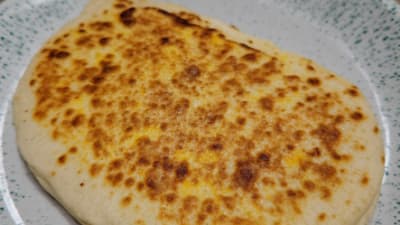 Quesillo con Arepa