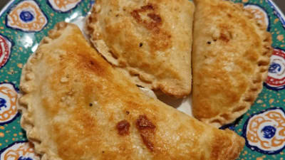 Mango y Coco Empanadas