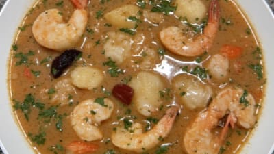 Sancocho de Mariscos con Coco