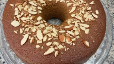 Gurasa Cake