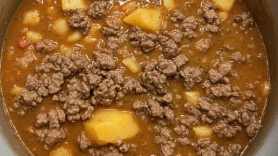 Sopa de Carne con Frijoles y Cebolla