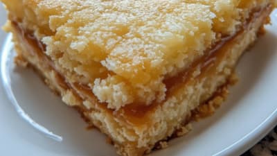 Sopaipa con Cajeta y Coco