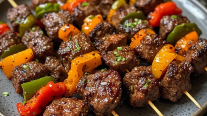 Beef & Pepper Skewers (Simple & Spicy)