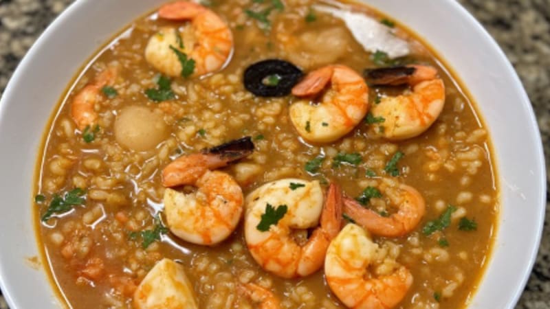 Sopa de Arroz con Mariscos