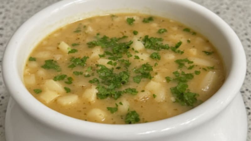 Sopa de Yuca con Coco