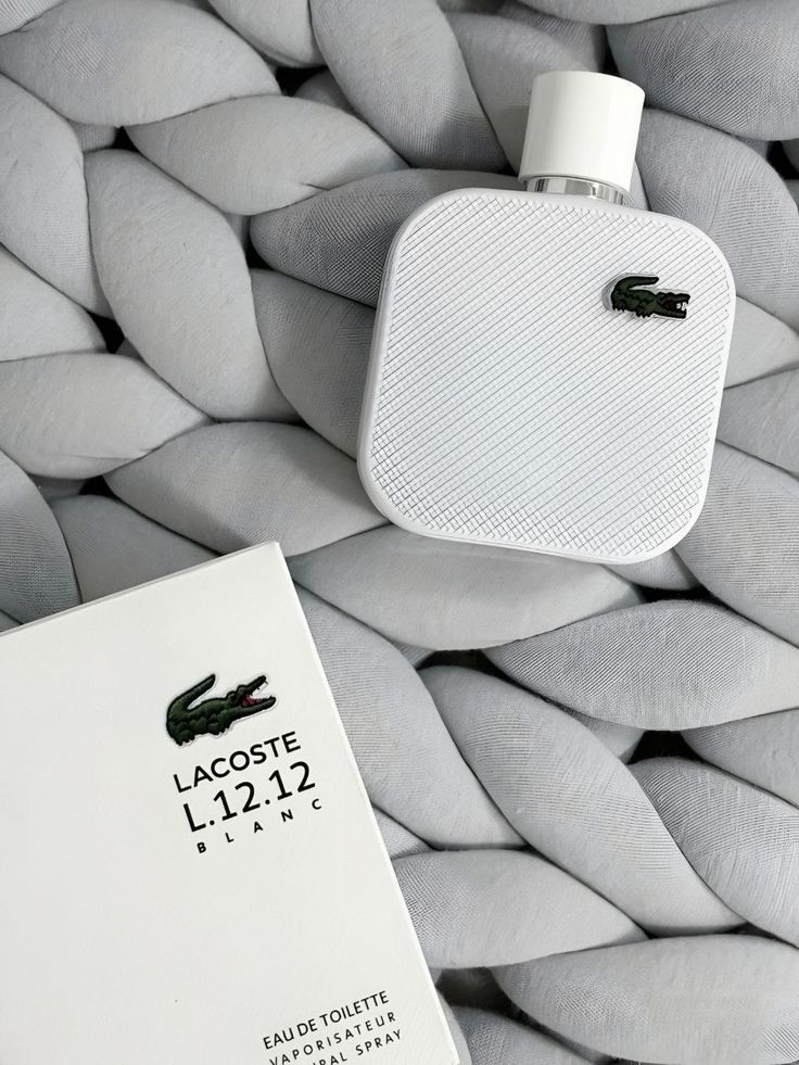 لاكوست وايت