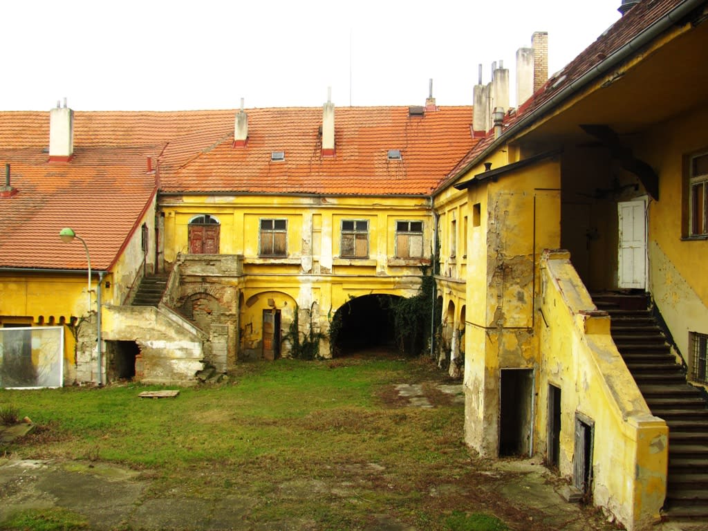 Dominikánský dvůr