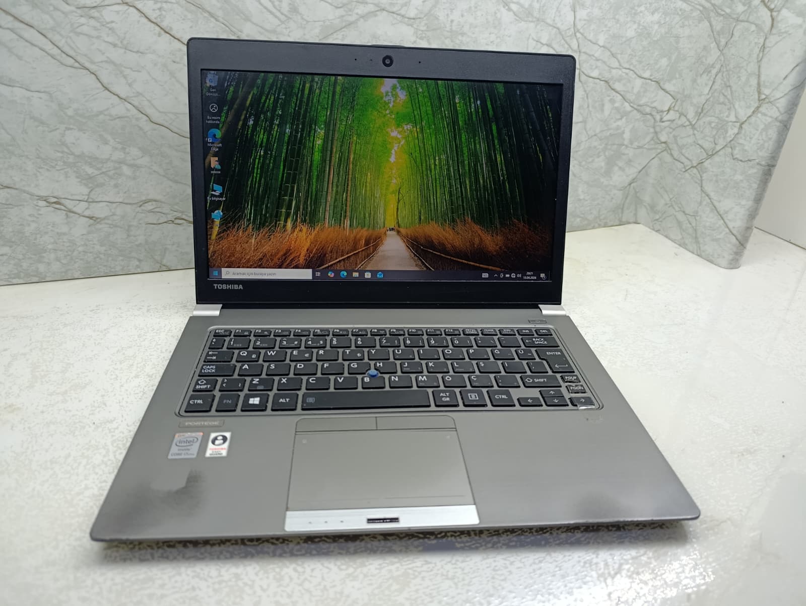 Toshiba i7 Laptop