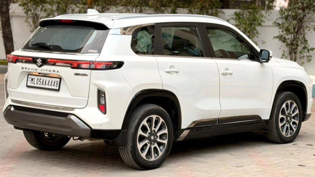 Maruti Suzuki Grand Vitara - Thumbnail 4