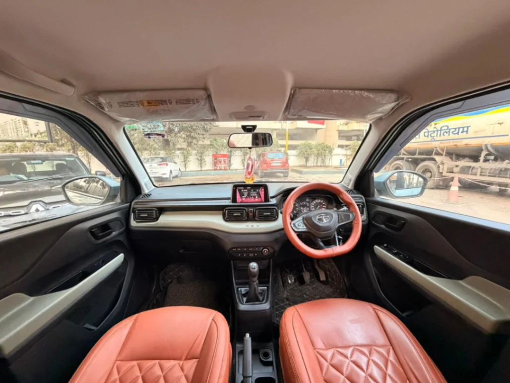 Tata Punch - Thumbnail 4